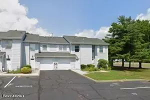 8 Vincent Ct, Little Egg Harbor, NJ 08087