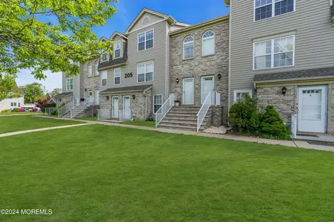 205 6th Ave #5, Long Branch, NJ 07740