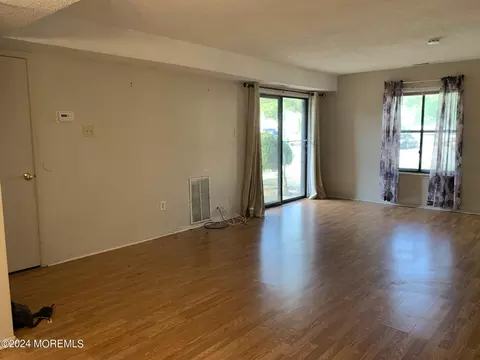 34 Northrup Dr #193, Brick, NJ 08724