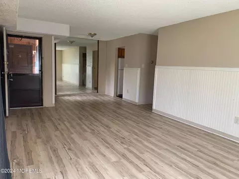 9 Newport Ct #231, Brick, NJ 08724