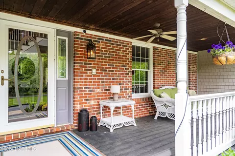 2 Pullen Dr, Millstone, NJ 08535 photo 7