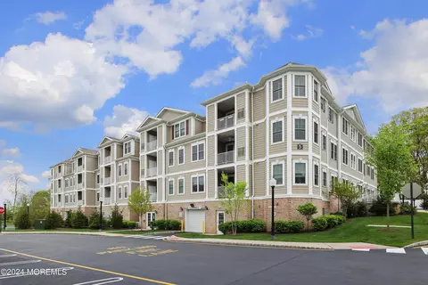 7 Centre St #5305, Ocean, NJ 07712
