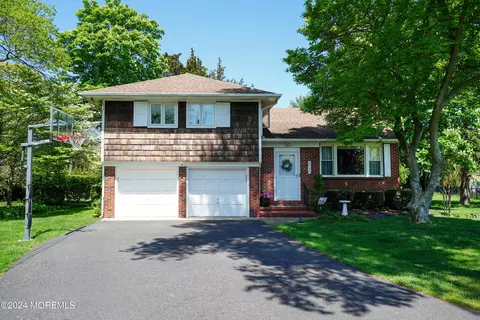 2546 River Rd, Manasquan, NJ 08736