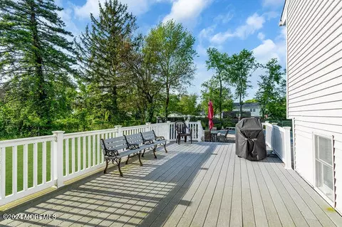 5 Roberta Dr, Middletown, NJ 07748 photo 15