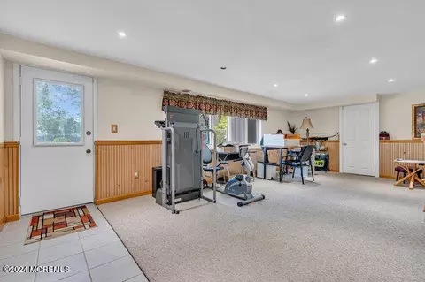 5 Roberta Dr, Middletown, NJ 07748 photo 8