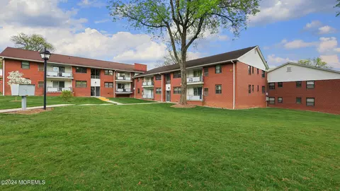 1300 Rock Ave #D, North Plainfield, NJ 07060