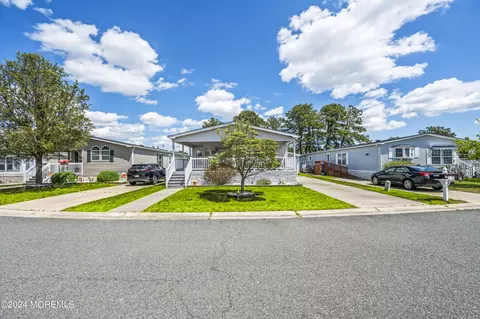 409 Maplehurst Ct, Manchester, NJ 08759 photo 27