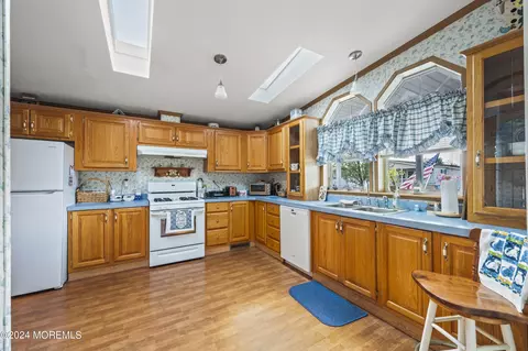 409 Maplehurst Ct, Manchester, NJ 08759 photo 16
