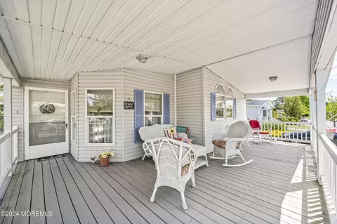409 Maplehurst Ct, Manchester, NJ 08759 photo 2