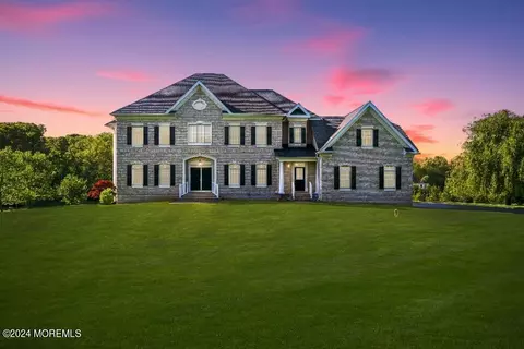 3 Stayman Ct, Manalapan, NJ 07726
