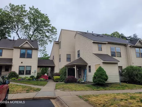 603 Bluebell Dr, Jackson, NJ 08527