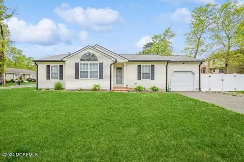 501 Rugby St, Browns Mills, NJ 08015