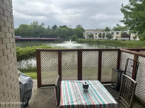 4 Lake Ave # 2A, East Brunswick, NJ 08816