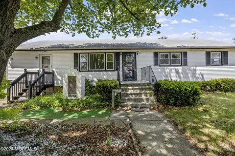 6 Stella Dr, Keansburg, NJ 07734