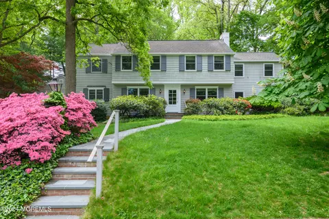 12 Brook Ter, Fair Haven, NJ 07704