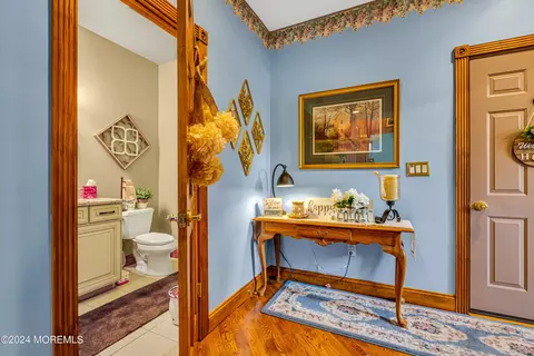 Entry Way - 12 Bear Trl, Jackson, NJ 08527 photo 4 of 11