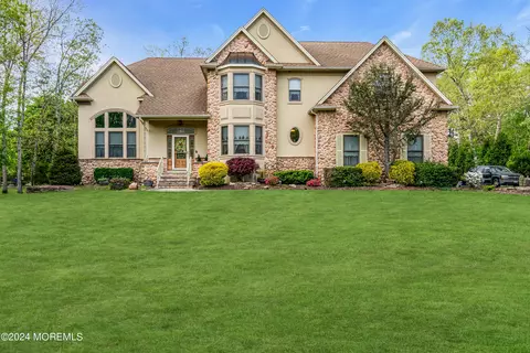Exterior - 12 Bear Trl, Jackson, NJ 08527 photo 2 of 14