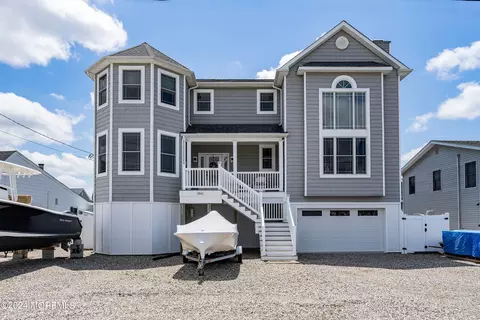 1841 Ensign Ct, Toms River, NJ 08753
