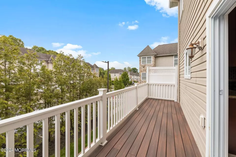  33 White Oak Ln, Aberdeen, NJ 07747 photo 11