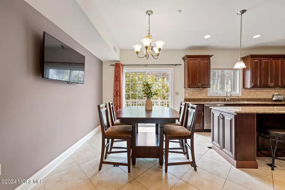  33 White Oak Ln, Aberdeen, NJ 07747 photo 7