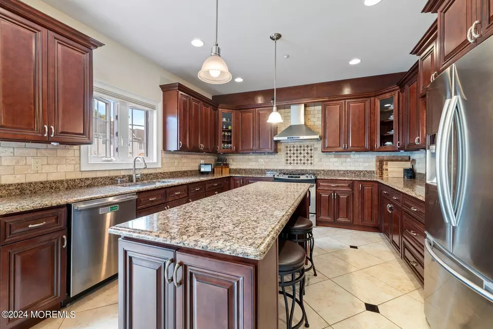  33 White Oak Ln, Aberdeen, NJ 07747 photo 10