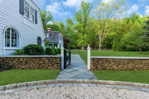 Exterior - 1 Post Rd, Rumson, NJ 07760 photo 11 of 26