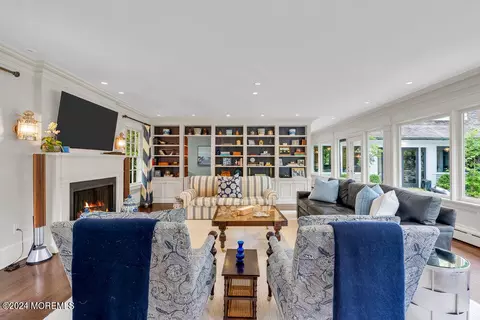 Living - 1 Post Rd, Rumson, NJ 07760 photo 4 of 5
