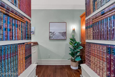 Entry Way - 1 Post Rd, Rumson, NJ 07760 photo 4 of 8