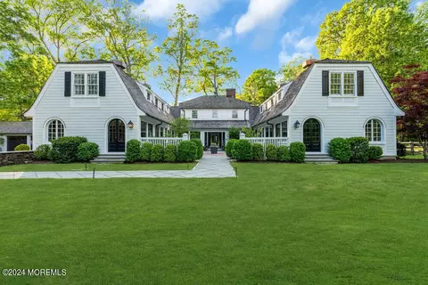 1 Post Rd, Rumson, NJ 07760