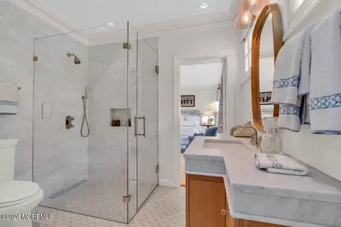 Bath - 1 Post Rd, Rumson, NJ 07760 photo 4 of 9