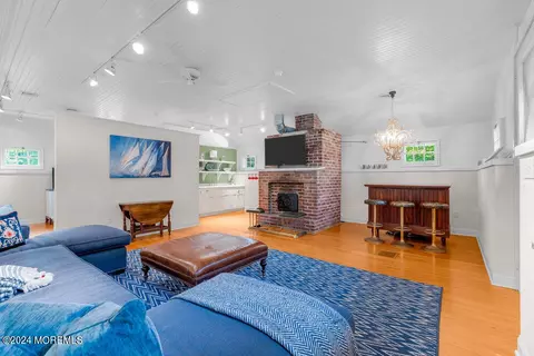 Living - 1 Post Rd, Rumson, NJ 07760 photo 5 of 5