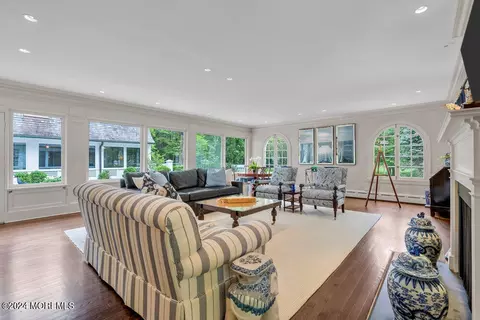 Living - 1 Post Rd, Rumson, NJ 07760 photo 2 of 5