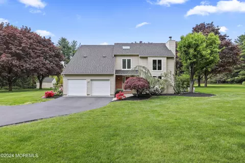 238 School Rd E, Marlboro, NJ 07746