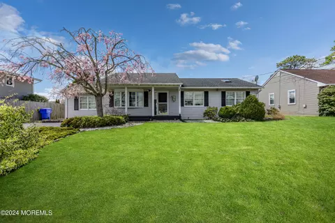 182 Binnacle Rd, Brick, NJ 08723