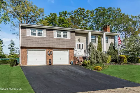 10 Piech Pl, Sayreville, NJ 08872