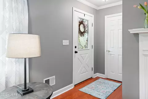 6 Dogwood Rd, Middletown, NJ 07748 photo 4