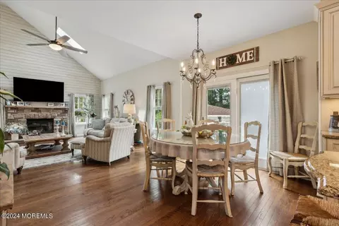 23 Paceview Dr, Howell, NJ 07731 photo 16