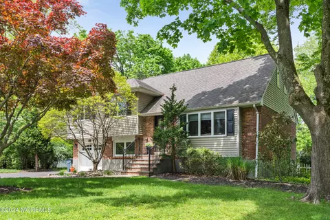 195 Silverside Ave, Little Silver, NJ 07739
