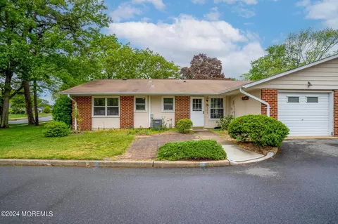 954 Aberdeen Dr # D, Lakewood, NJ 08701