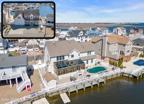 1206 Varuna Dr, Forked River, NJ 08731