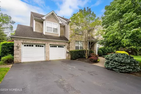 2408 Village Green Ct, Toms River, NJ 08755
