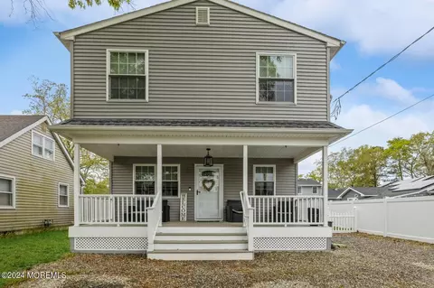 1242 Parker St, Forked River, NJ 08731