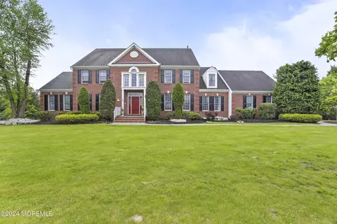 34 Coleridge Dr, Marlboro, NJ 07746