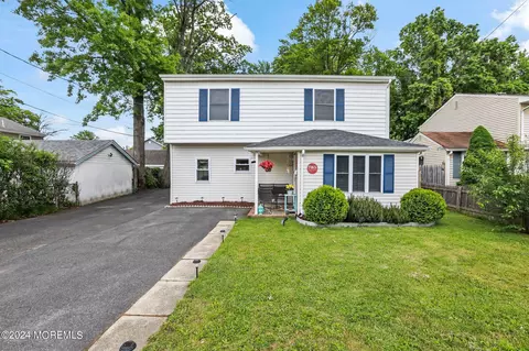 785 Lakeshore Dr, Keyport, NJ 07735