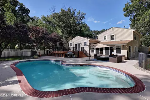 Exterior - 4 E Point Rd, Lincroft, NJ 07738 photo 1 of 9