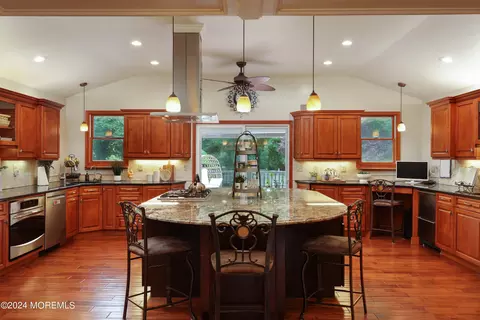 Kitchen - 4 E Point Rd, Lincroft, NJ 07738 photo 2 of 5