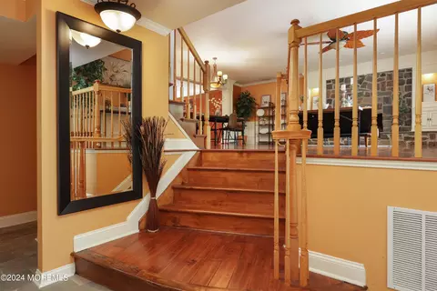 Entry Way - 4 E Point Rd, Lincroft, NJ 07738 photo 2 of 2