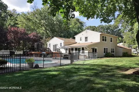Exterior - 4 E Point Rd, Lincroft, NJ 07738 photo 8 of 9