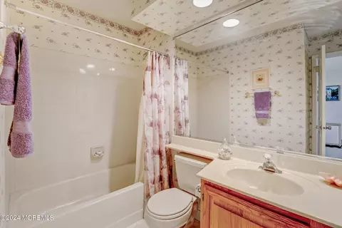4 Walnut Dr, Howell, NJ 07731 photo 23