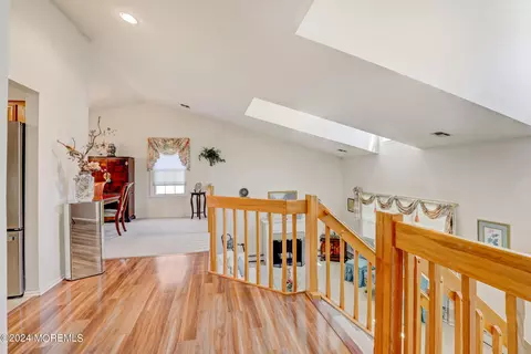 4 Walnut Dr, Howell, NJ 07731 photo 8